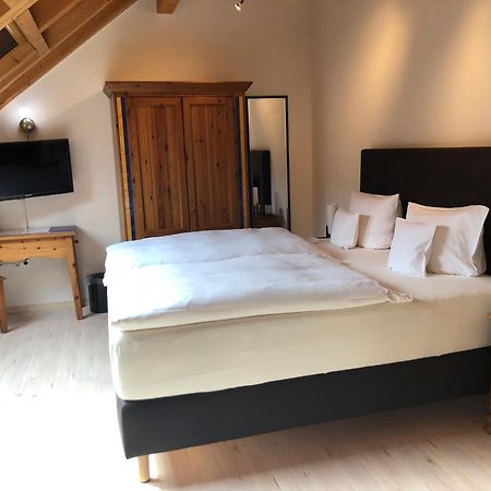 Gaestehaus & Weingut Peth Florsheim-Dalsheim ภายนอก รูปภาพ