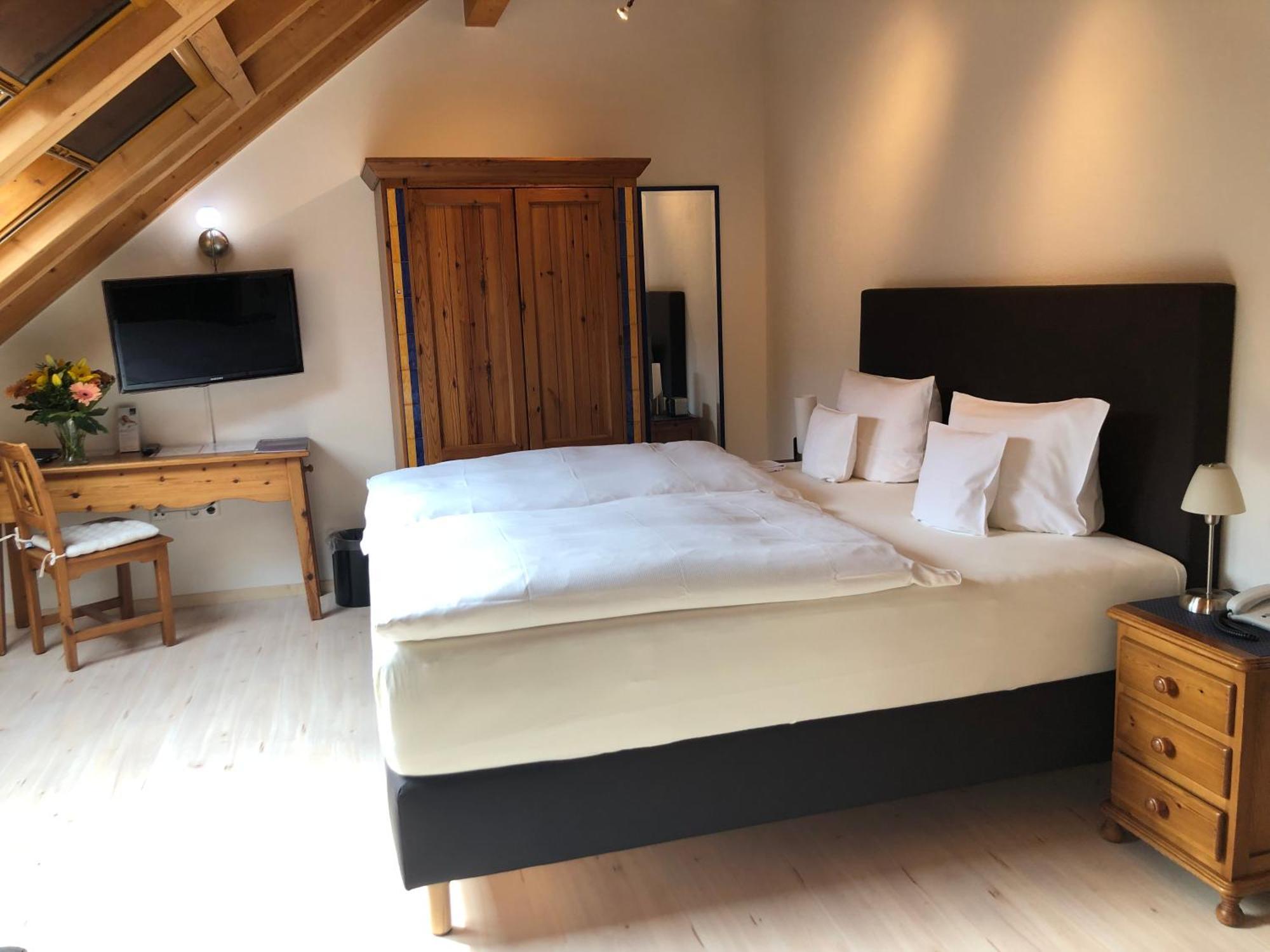 Gaestehaus & Weingut Peth Florsheim-Dalsheim ภายนอก รูปภาพ